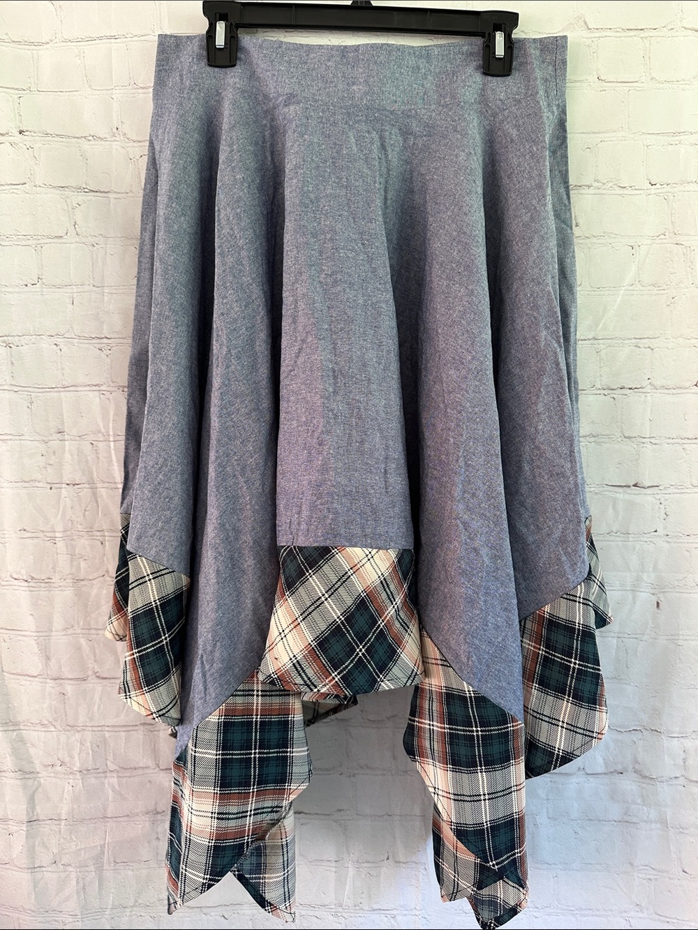 ODDY Grey Midi Skirt with Plaid Hem